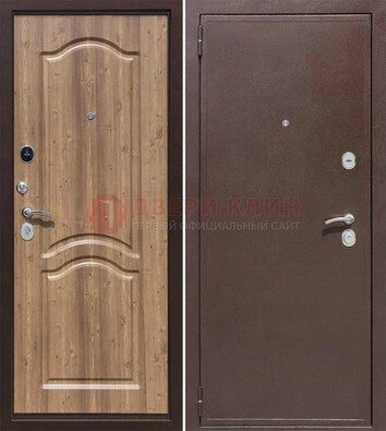 Коричневая железная дверь с порошковым окрасом ДП-191 в Черноголовке