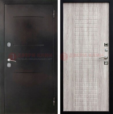 Черная железная дверь с порошковым покрытием и филенчатой МДФ ДП-221 в Черноголовке