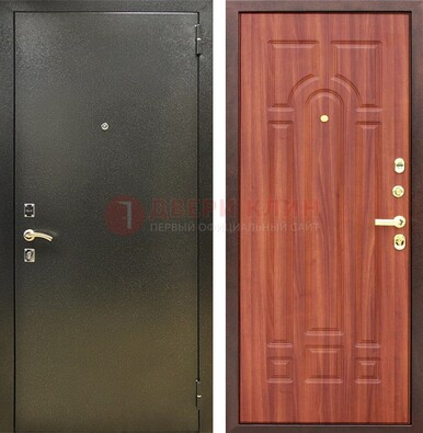 Входная темно-серая дверь с порошковой отделкой и МДФ Миланский орех ДП-281 в Черноголовке