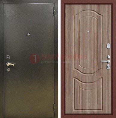 Темно-серая входная дверь с порошковым покрытием и коричневая МДФ ДП-290 в Черноголовке