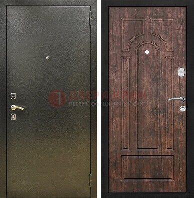 Темно-серая металлическая дверь с порошковым покрытием и МДФ коричневая ДП-292 в Черноголовке