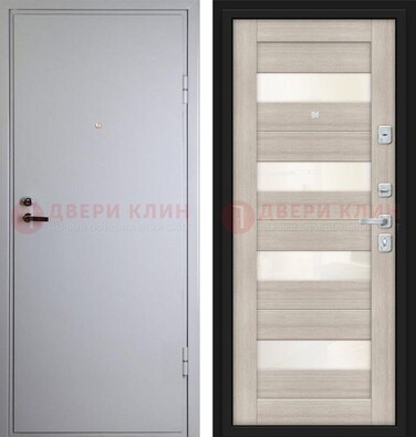 Белая железная дверь с порошковым напылением и стеклом ДП-308 в Черноголовке