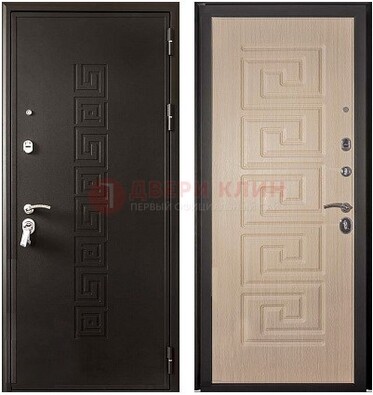 Коричневая стальная дверь с порошковым напылением с дизайном ДП-37 в Черноголовке
