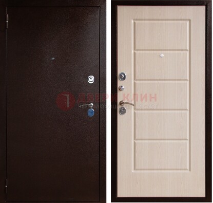 Коричневая металлическая дверь с порошковым окрасом ДП-92 в Черноголовке