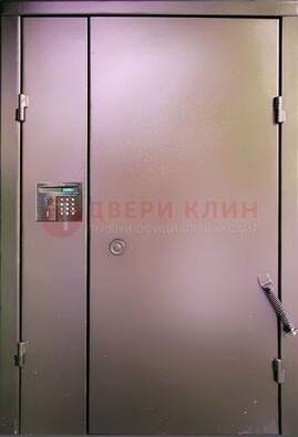 Коричневая стальная дверь в подъезд ДПД-1 в Черноголовке