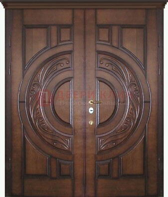 Утепленная коричневая стальная парадная дверь ДПР-51 в Можайске