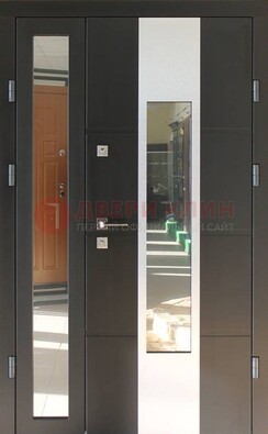 Темная полуторная стальная дверь со стеклом ДС-10 в Черноголовке