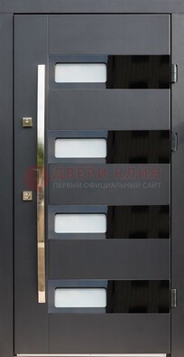 Черная стальная дверь МДФ хайтек со стеклом ДС-16 в Черноголовке