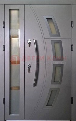 Серая железная дверь для дома со стеклом ДС-17 в Черноголовке