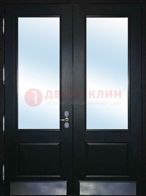 Черная двухстворчатая металлическая дверь со стеклом ДС-25 в Черноголовке