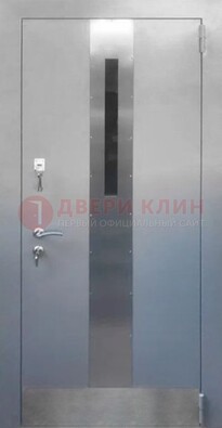 Серая металлическая дверь со стеклом ДС-74 в Черноголовке