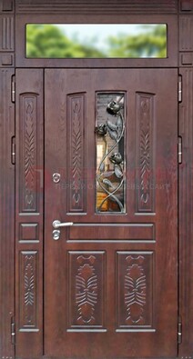 Коричневая железная дверь со стеклом и ковкой на улицу ДСК-127 в Черноголовке