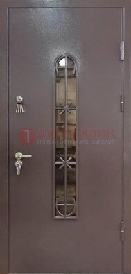Металлическая дверь Порошок с небольшим стеклом и ковкой ДСК-282 в Черноголовке