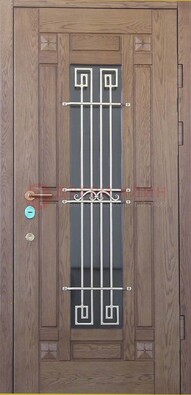 Стандартная железная дверь со стеклом темным и ковкой ДСК-5 в Черноголовке