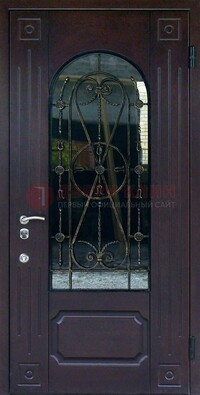Стальная дверь со стеклом и ковкой ДСК-80 в загородный дом в Черноголовке