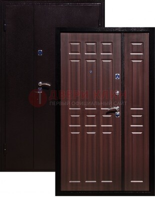 Коричневая металлическая тамбурная дверь ДТМ-24 в Кубинке