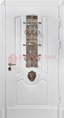 Белая металлическая дверь с виноритом и стеклом с ковкой ДВТ-165 в Черноголовке