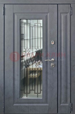 Серая стальная дверь Винорит со стеклом и ковкой ПЛ-29 в Черноголовке