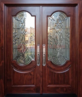 Классическая железная дверь с массивом дуба для входа ВЖ-23 в Черноголовке